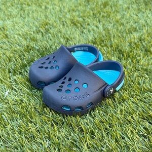 CROCS Kids Navy with Bright Teal Two-Tone Clog